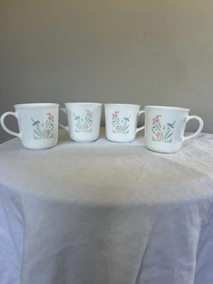 4 tazas de café Corning Ware Corelle florales EE. UU. 1950 vintage hora de fiesta del té Foto 1 de 4