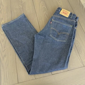 Vintage Levis 517 Bootcut Jeans Herren 32x32 Cowboy Dunkelblau Hard Denim 90er Neu ohne Etikett - Bild 1 von 24