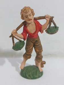 I123881 Pastorello Presepe - statuina in plastica - Uomo con ceste - 9 cm - Bild 1 von 3
