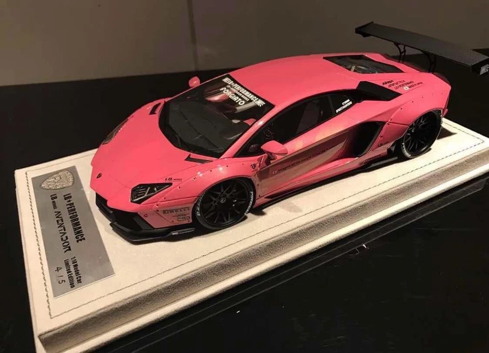 Lamborghini Aventador LBWK (розовый) [FX] масштаб 1/18 - Изображение 1 из 1