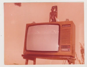 Televisore interno stanza metà secolo astratto insolito vintage foto istantanea - Foto 1 di 7