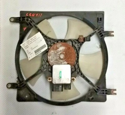 03 MITSUBISHI GALANT 2.4L OEM CONDENSER Engine Cooling Motor Fan Assembly Foto 1 de 2