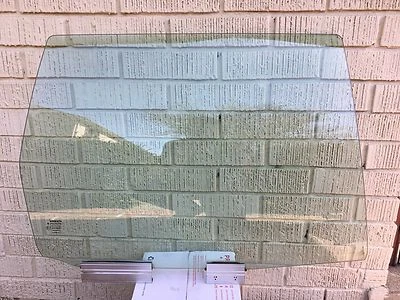 Ventana trasera lado conductor Volvo 850 93 94 95 96 97 también algunos S70 Foto 1 de 3