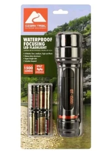NEW Ozark Trail 1500 Lumens IP67 Waterproof Focusing Flashlight Black - Picture 1 of 2