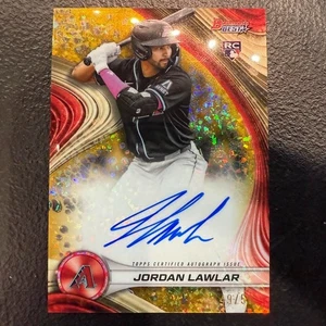 Bowman’s Best Jordan Lawler Rookie Auto Gold MiniDiamond 2024/50 (RC, AU) #B24JL - Imagen 1 de 2