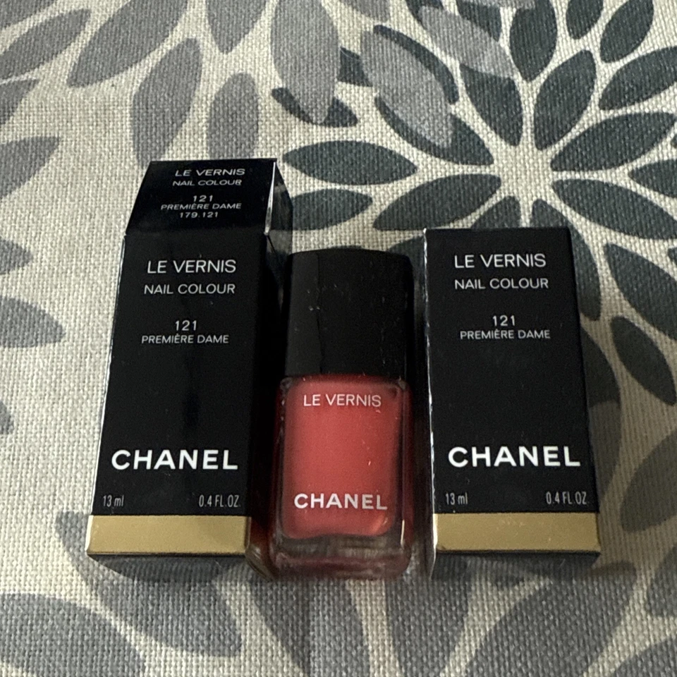 Chanel Le Vernis Nail Colour 121 Premiere Dame 2x13ml Neu#6 - Bild 1 von 1