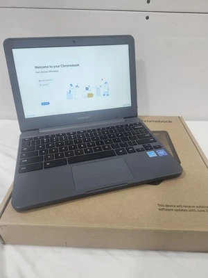 New Open Box Samsung Chromebook  XE501C13-S01US 11.6" HD Intel 16GB SSD 2GBRAM - Image 1 of 4