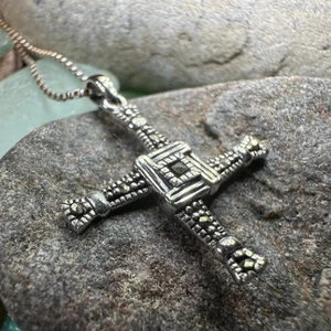 Saint Brigid's Cross Anhänger 925 Markasit Irish Cross Halskette mit GRATIS KETTE - Bild 1 von 8