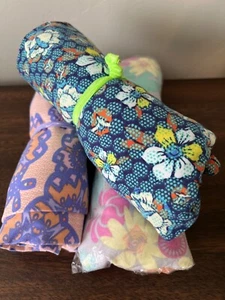 LOTE DE 3 PIEZAS NUEVO Leggings LuLaRoe Alto y Curvilíneo TC MANTEQUILLA SUAVE ELÁSTICO FLORAL ROSA - Imagen 1 de 3