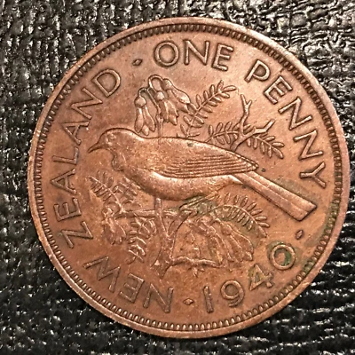 HIGH GRADE AU DETAILS 1940 NEW ZEALAND ONE PENNY COIN-TUI BIRD-APR022 - Image 1 of 2