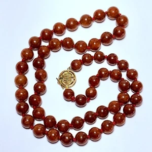 Collar de oro amarillo de 14 quilates de 9 mm con cuentas de jade rojo anudadas de 21,5" símbolo de la suerte china 60 g - Imagen 1 de 12