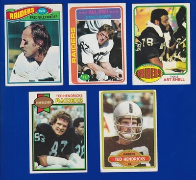 5 RAIDERS LOT 1970'S 1980 TOPPS 2 TED HENDRICKS ART SHELL FRED BILETNIKOFF  - Image 1 of 2
