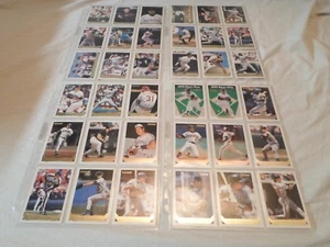 1993 Topps Gold Card Lot of 36 Baseball & Ultra-Pro Sheets Dennis Eckersley - Picture 1 of 12