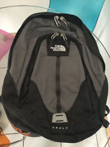 The north face vault backpack grey/black new unisex 