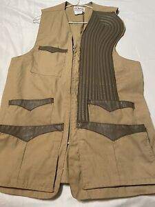 Orvis Shooting Hunting Vest Men’s Size 44 Zip Leather Trim MADE IN USA