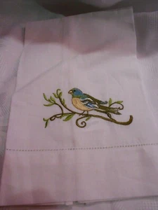 EXCLUSIVE OF DECORATION- EMBROIDERED BLUE BIRD WHITE 14X22'' KITCHEN TOWEL - Picture 1 of 1