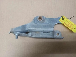 PONTIAC G5 PASSENGER SIDE HOOD HINGE RIGHT HAND - Picture 1 of 4