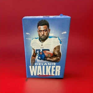 Boleto de temporada Delanie Walker Tennessee Titans Bobblehead 2023 regalo para miembros - Imagen 1 de 7