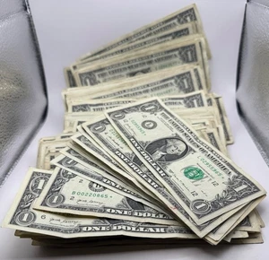 138 x $1 Bill STAR Note Lot - Bulk Wholesale 188 Note Lot - Various Years - Picture 1 of 2