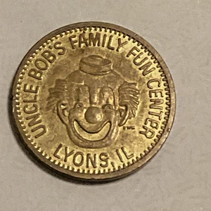 Uncle Bob Family Fun Center Arcade Token Lyons IL - Picture 1 of 7