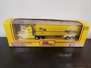Racing Champions NASCAR 1994 Collector Edition CAB and Trailer Michael Waltrip - Picture 1 of 2