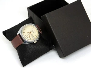 Vintage USSR Slava MEN WATCH Nice DIAL calendar 26 Jewels cal. 2428 Serviced - Picture 1 of 5