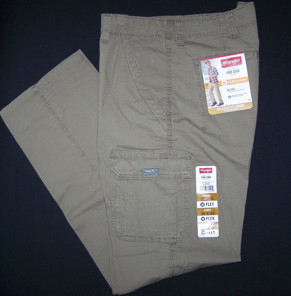 Wrangler Relaxed Fit Cargo Pants 44x30 Flex for Comfort 5 Star Premium Pockets