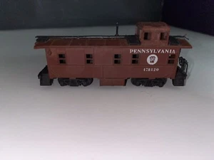 Vintage ROCO HO Scale Caboose Pennsylvania 478120 Caboose (For Parts) - Picture 1 of 8