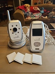 Summer Infant Baby Room Camera with Sound, Monitor + Adapters - White  - Picture 1 of 12