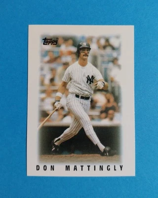 1986 Topps League Leader Minis - Don Mattingly #28 New York Yankees  - Image 1 of 2