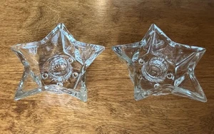 Par de candelabros cónicos vintage de vidrio transparente en forma de estrella - Imagen 1 de 6