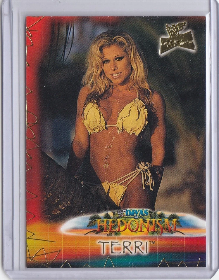 TERRI RUNNELS ( Rare! *GOLD FOIL* DIVAS IN HEDONISM Insert #87 ) 2001 Fleer WWE  - Image 1 of 1