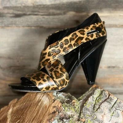 Sandalias de tacón Franco Sarto con estampado animal Foto 1 de 4