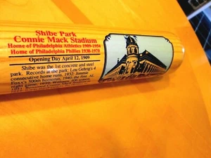 Shibe Park/Connie Mack Stadium (Phillies) limitierte Auflage 34" Gedenkfledermaus - Bild 1 von 4