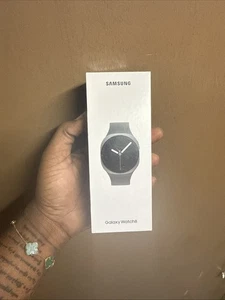 Samsung Galaxy Watch 8 40mm Graphite Black Smart Watch New AT&T  - Picture 1 of 2