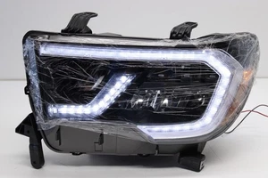 ¡Nuevo! Faro LED lado izquierdo Toyota Sequoia LH 2018-2022 borde negro *DEPO* - Imagen 1 de 2