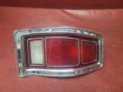 1976-1978 PLYMOUTH VOLARE GENUINE OEM LEFT TAIL LAMP DRIVER SIDE TAIL LIGHT - Изображение 1 из 4