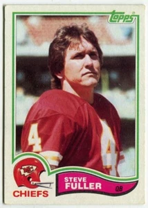 1982 Topps #114 Steve Fuller Kansas City Chiefs - Picture 1 of 2