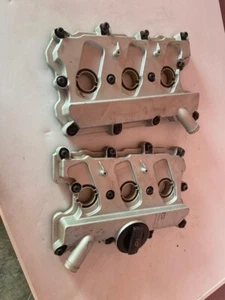 Cylinder engine valve cover 06E103471 P 06E103472 N - Picture 1 of 4