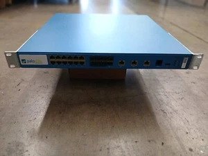 Palo Alto Networks PA-3000 Series (PA-3020, PA-3050) 12-Ports Security Firewall - Picture 1 of 2