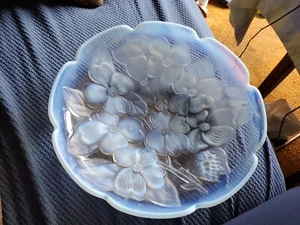 Jobling glass 12.5” Dogwood Butterfly Platter Charger BEAUTIFUL!! - Picture 1 of 8