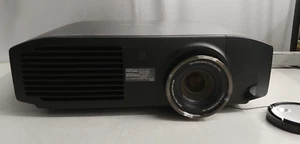 Proyector LCD de cine en casa Panasonic PT-AE8000 Full HD 3D - Imagen 1 de 11