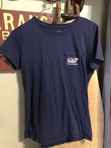 Vineyard Vines Women’s T-Shirt Size XS Blue USA Whale Pocket Cotton Tee - Picture 1 of 6