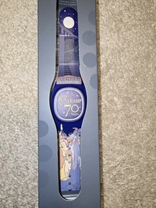 NEW 2025 Disney Parks Magic Band Plus Tony’s Lady and the Tramp 70th LR Unlinked - Picture 1 of 2
