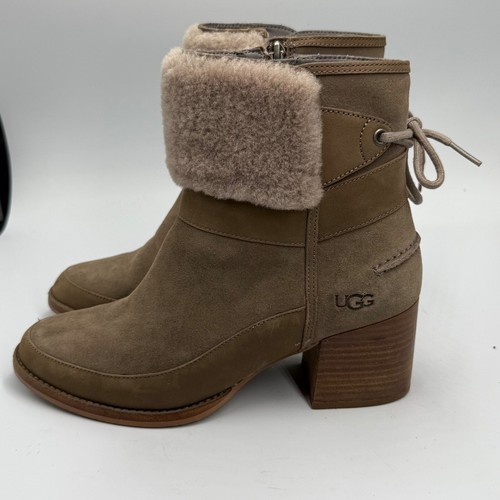 Stivaletti UGG Kirke beige impilati tacco 2 5" donna 9 foderati in vera pelliccia di agnello
