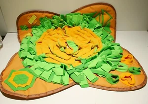 AWOOF Pet Dog Pig Snuffle Mat Nosework Feeding Mat Interactive Puzzle *Defects* - Picture 1 of 4