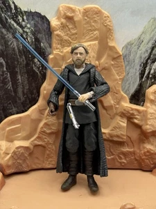 STAR WARS FIGURE - LUKE SKYWALKER (CRAIT) - TVC - 2019 - 3.75" - THE LAST JEDI - - Picture 1 of 3
