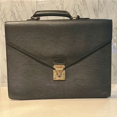 Auténtico maletín Louis Vuitton servilleta embajador Epi Noir negro Foto 1 de 4