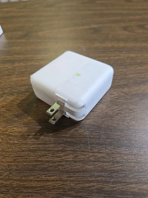 Adaptador de corriente USB-C original Apple 70W - blanco MXN53AM/A - A2743 - EN MUY BUEN ESTADO Foto 1 de 3