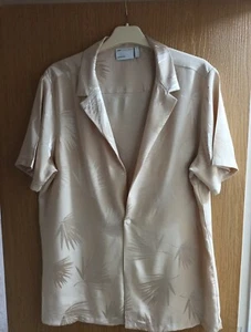 Asos Design Mens unisex S/S Shirt Size M Sateen PalmLeaf Design ViscoseMix BNWOT - Picture 1 of 24